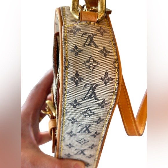 Louis Vuitton Mini Lin Juliette Pouchette PM - Picture 8 of 12